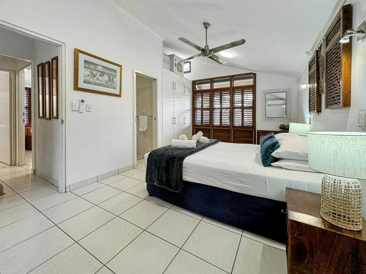 Wongalinga Beachfront Apt 4 Mission Beach