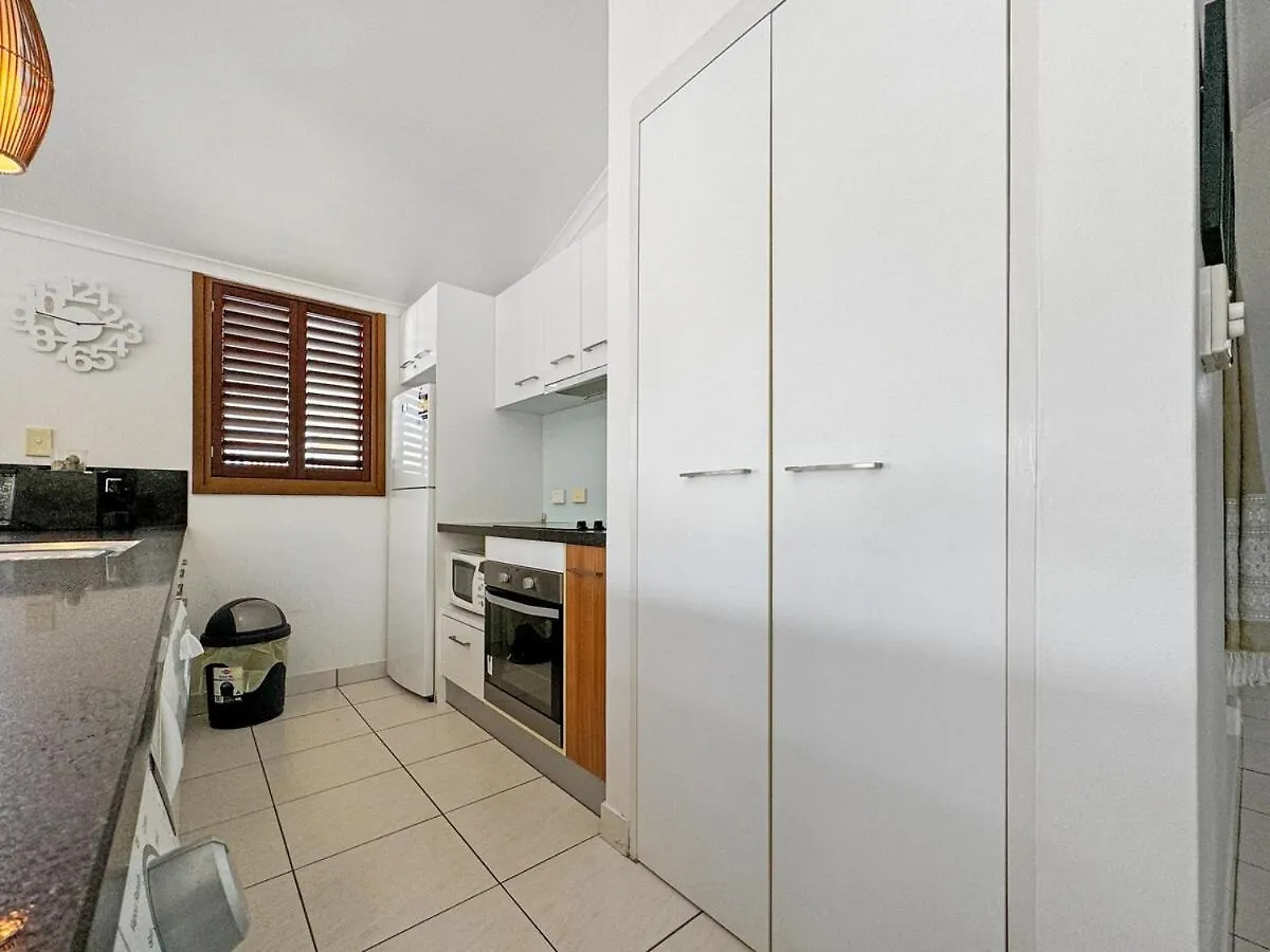 Wongalinga Beachfront Apt 4 Mission Beach Apartment
